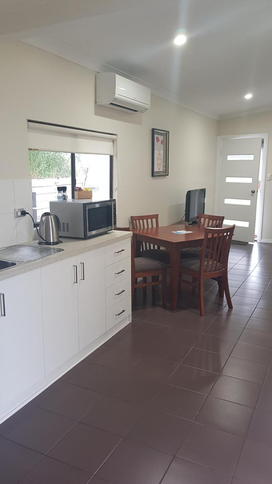 Lilacs Waterfront Villas & Cottages Όλμπανι Δωμάτιο φωτογραφία