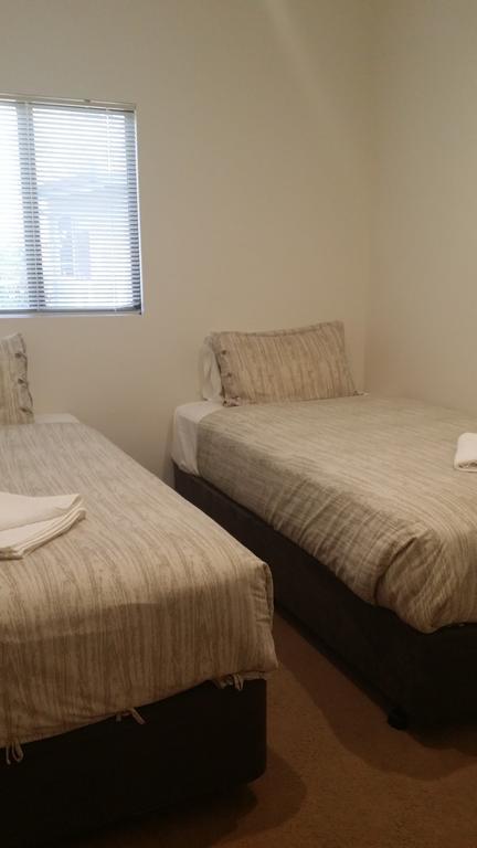 Lilacs Waterfront Villas & Cottages Όλμπανι Εξωτερικό φωτογραφία